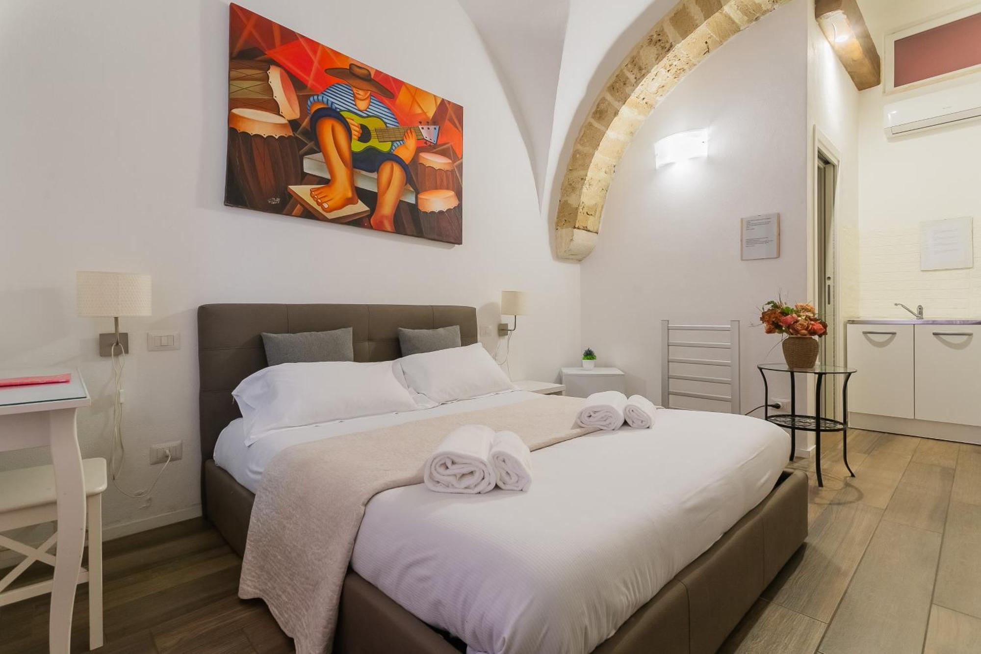 Red Rooms By Wonderful Italy Bari Ngoại thất bức ảnh