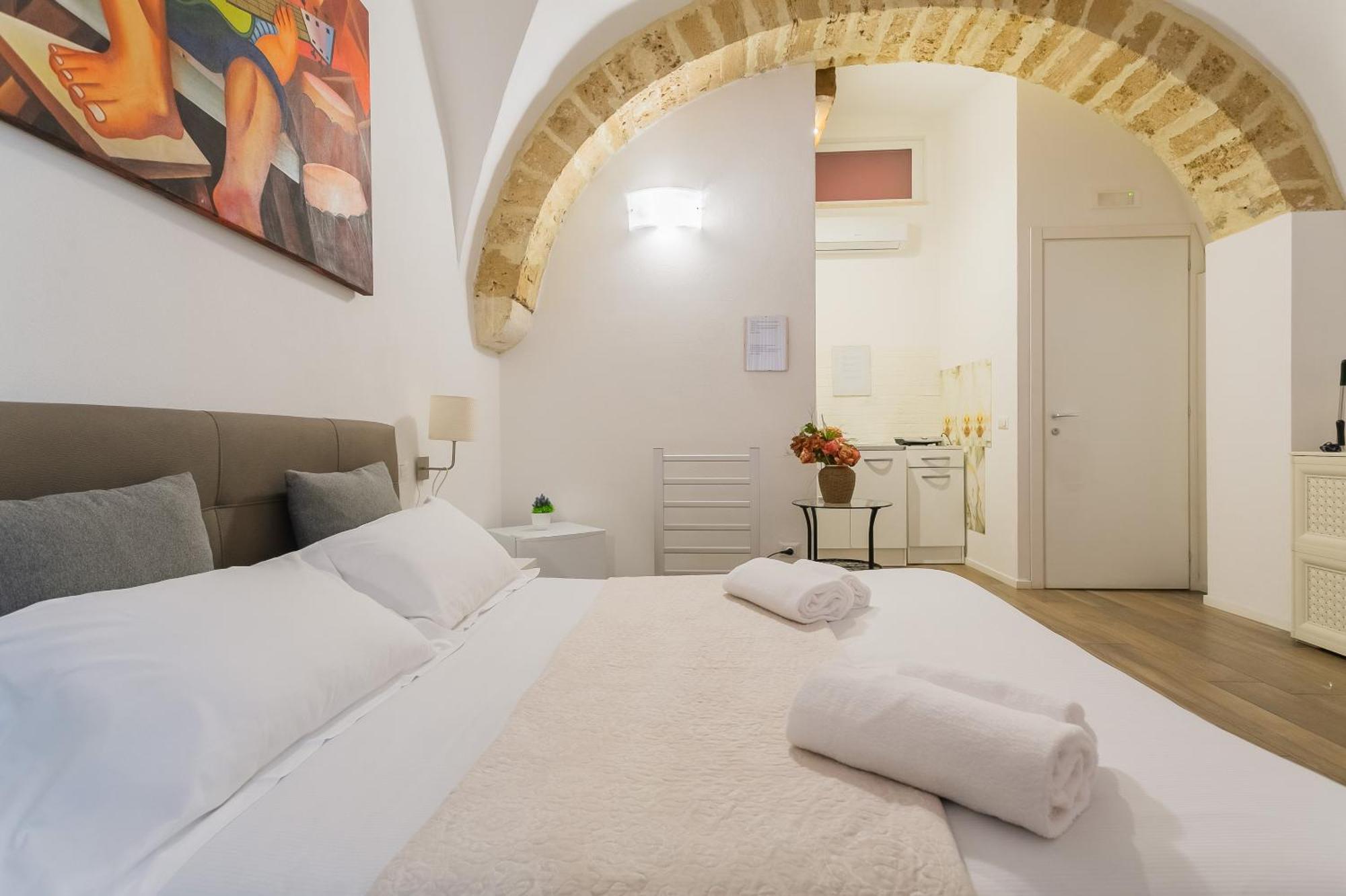 Red Rooms By Wonderful Italy Bari Ngoại thất bức ảnh